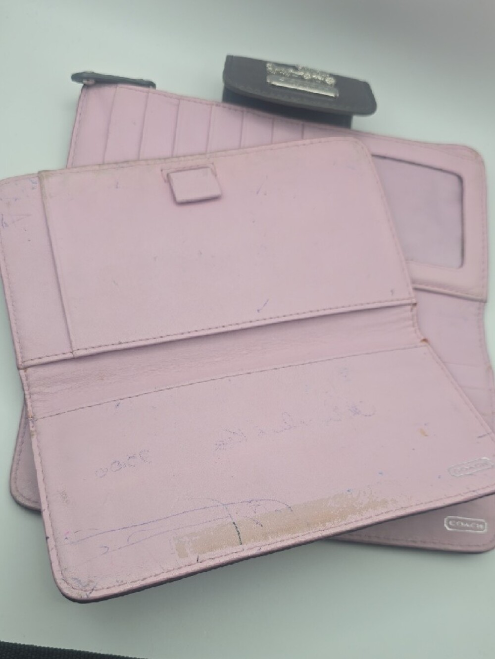 Coach Gray/Pink Signature Horse/Carriage Long Wallet W Checkbook (GOOD/FAIR)π - Picture 11 of 15